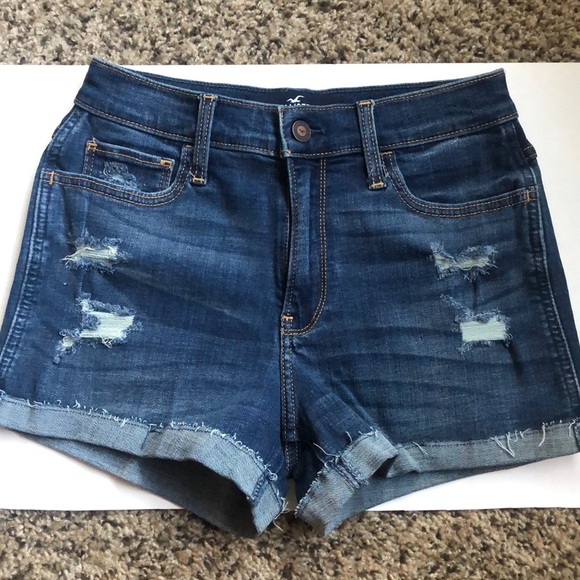 Shorts - Picture 1 of 5